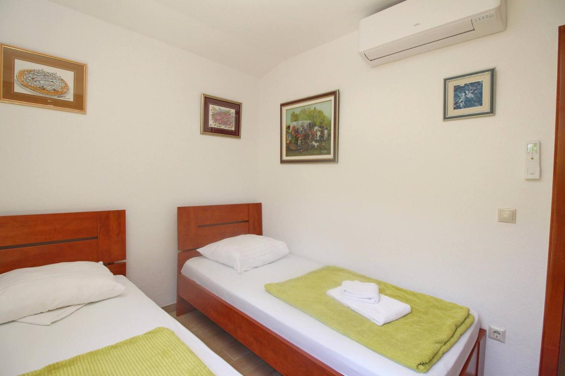 Apartments Mrkus Baška Exterior foto